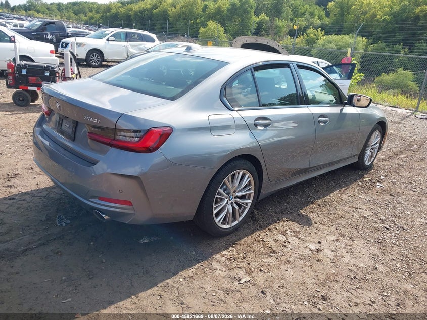 BMW 330I - zdjęcie 4