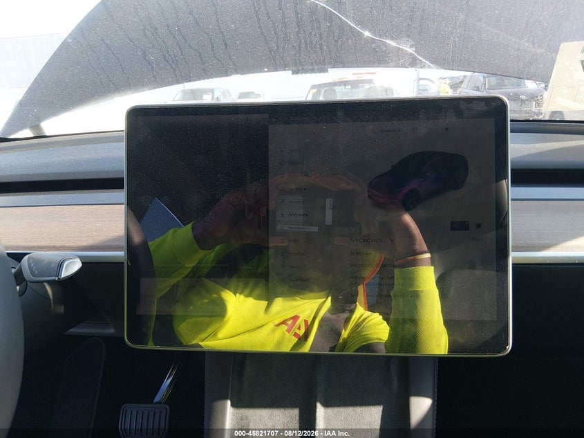 TESLA MODEL Y - zdjęcie 19