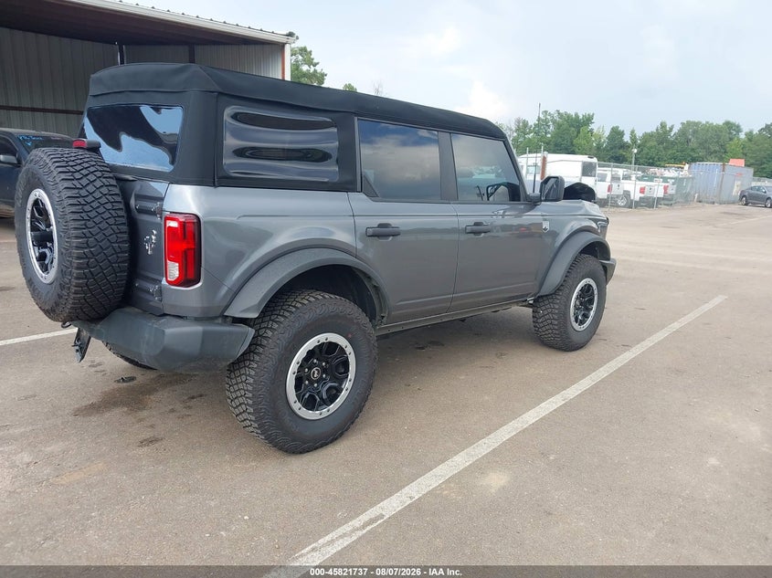 2024 FORD BRONCO auction photo 4