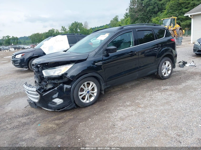Vin: 1fmcu9gd2jua83659, lot: 46320691, ford escape se 20182