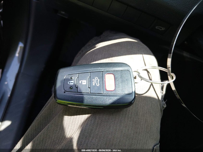 TOYOTA RAV4 HYBRID - zdjęcie 11
