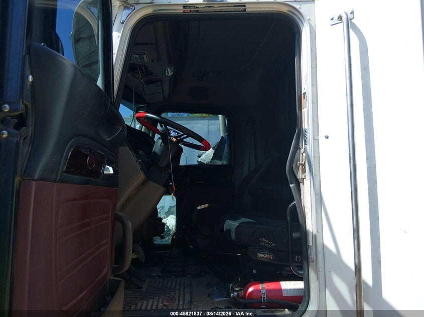 2013 PETERBILT 386 auction photo 6