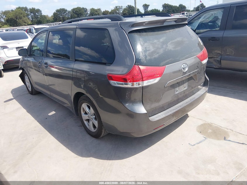 Vin: 5tdkk3dc4ds386112, lot: 46320970, toyota sienna le v6 8 passenger 20133