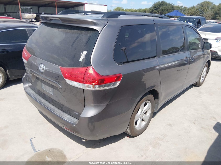 Vin: 5tdkk3dc4ds386112, lot: 46320970, toyota sienna le v6 8 passenger 20134