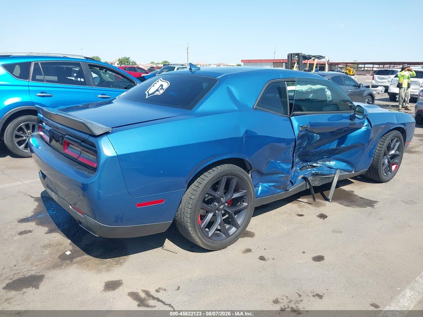 DODGE CHALLENGER - zdjęcie 4