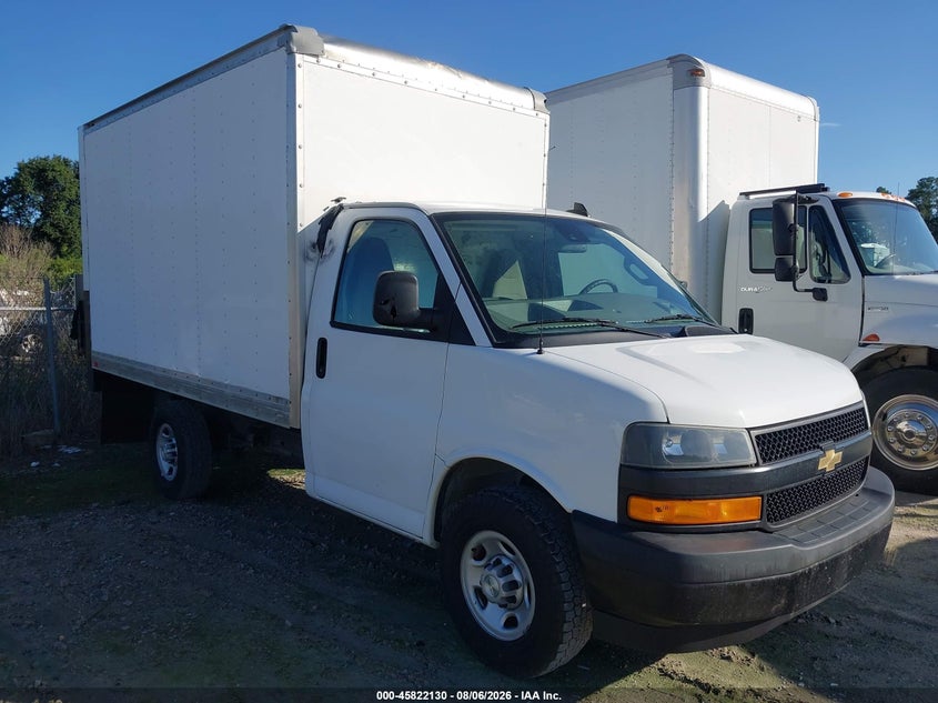 2021 CHEVROLET EXPRESS CUTAWAY auction photo 1
