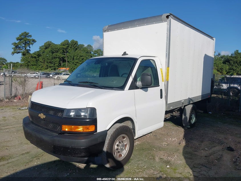 2021 CHEVROLET EXPRESS CUTAWAY auction photo 2