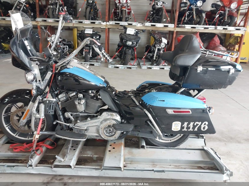 HARLEY-DAVIDSON FLHP 2020
