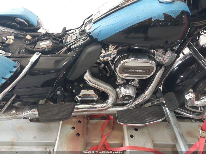HARLEY-DAVIDSON FLHP 2020