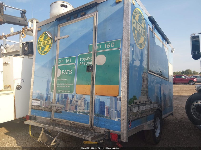 2021 FUD TRAILERS FOOD TRAILER auction photo 4