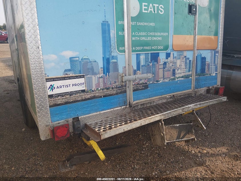 2021 FUD TRAILERS FOOD TRAILER auction photo 6