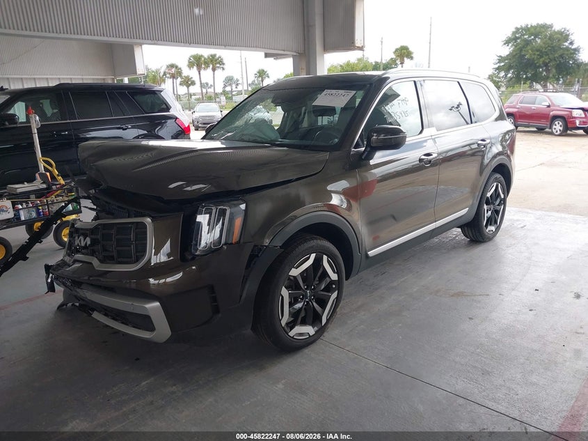 2024 KIA TELLURIDE auction photo 2