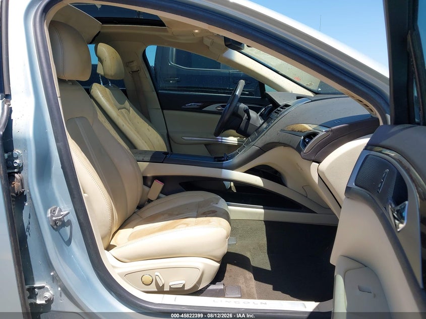 2014 LINCOLN MKZ HYBRID auction photo 5