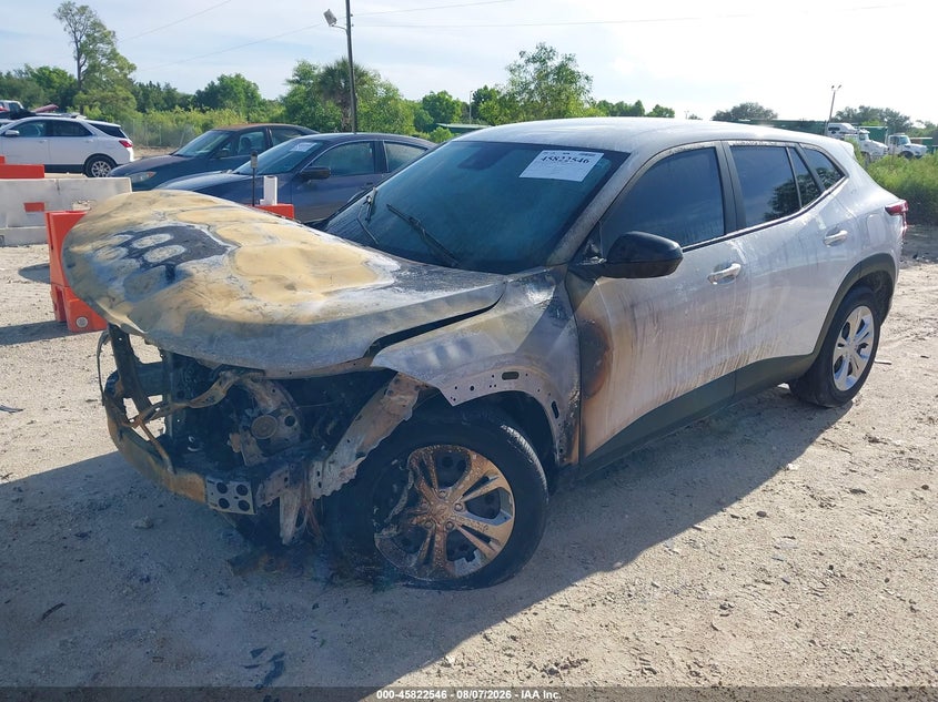 2024 CHEVROLET TRAX auction photo 2