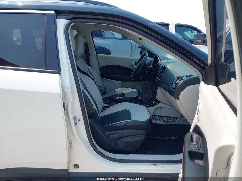 2018 JEEP COMPASS auction photo 5