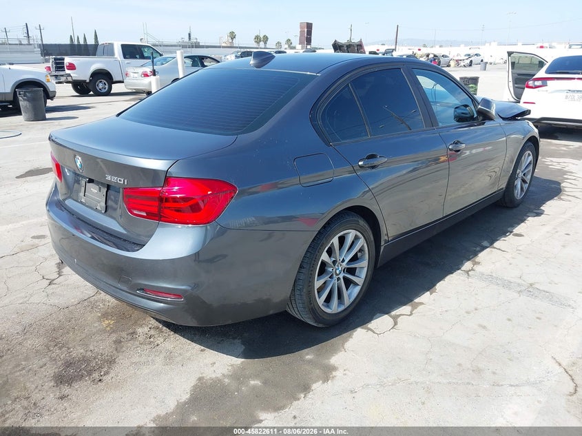 Vin: wba8a9c55hk620478, lot: 46321492, bmw 320i 20174