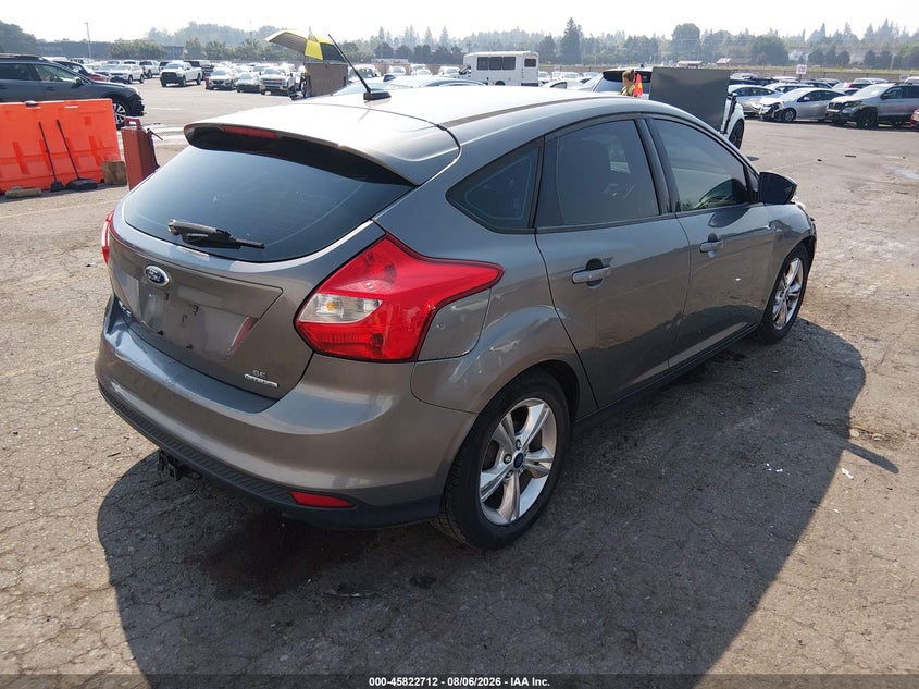 Vin: 1fadp3k2xel293902, lot: 46321593, ford focus se 20144