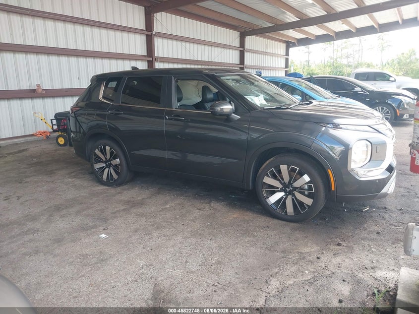 Vin: ja4j4va87sz052308, lot: 46321629, mitsubishi outlander se 2.5 s-awc/trail edition s-awc 2025 img_1