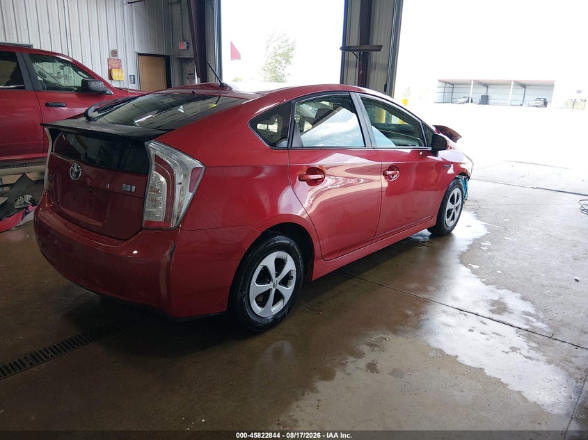 2012 TOYOTA PRIUS auction photo 4