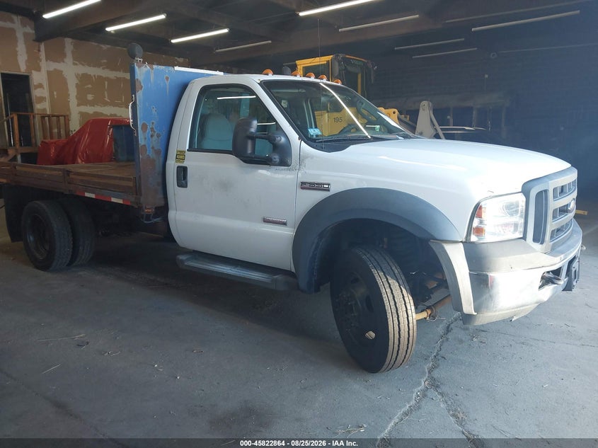 2006 FORD F-550 CHASSIS auction photo 1