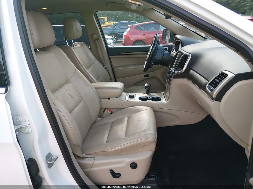 2014 JEEP GRAND CHEROKEE SPORT UTILITY VEHICLE 5.7L V-8 VVT, 360HP