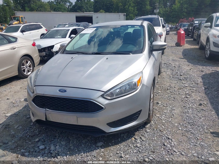 Vin: 1fadp3f2xgl310856, lot: 46321870, ford focus se 20162