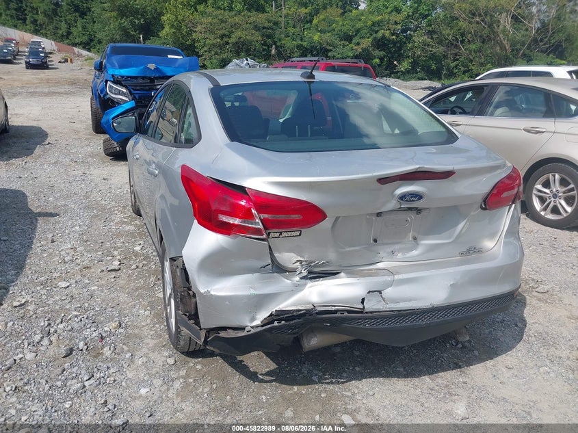 Vin: 1fadp3f2xgl310856, lot: 46321870, ford focus se 20163