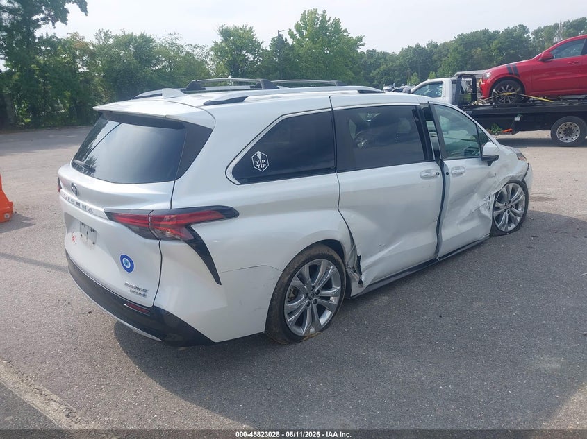TOYOTA SIENNA - zdjęcie 4