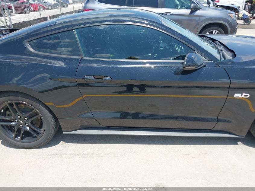 FORD MUSTANG - zdjęcie 14
