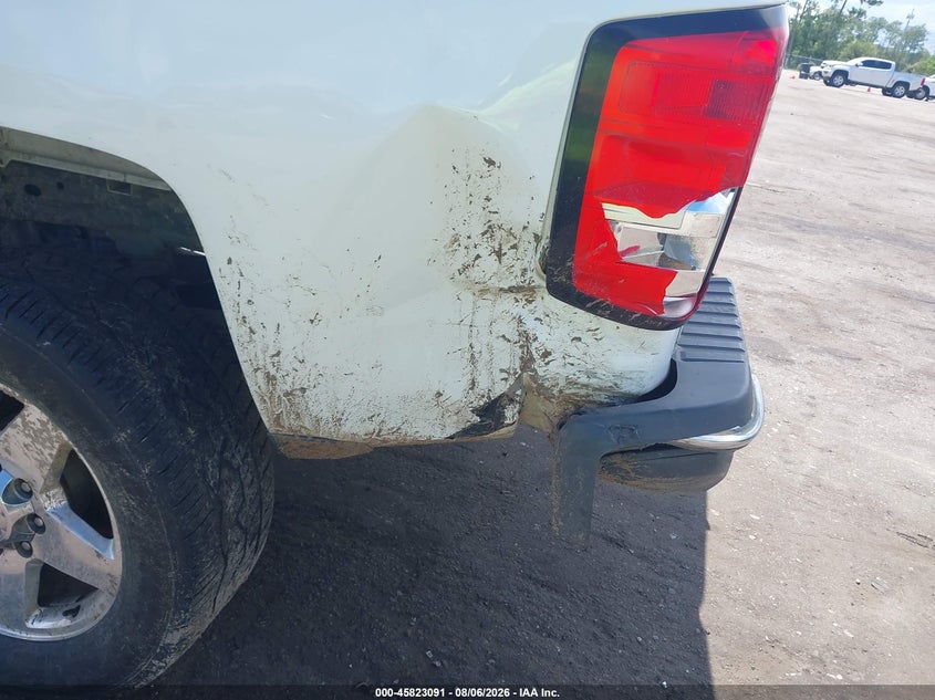 2015 CHEVROLET SILVERADO 2500HD BUILT AFTER AUG 14 auction photo 6