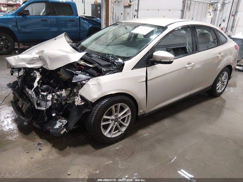 Vin: 1fadp3f22jl279318, lot: 46322056, ford focus se 20182