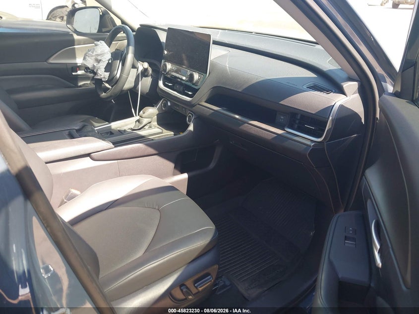 2026 TOYOTA GRAND HIGHLANDER HYBRID auction photo 5