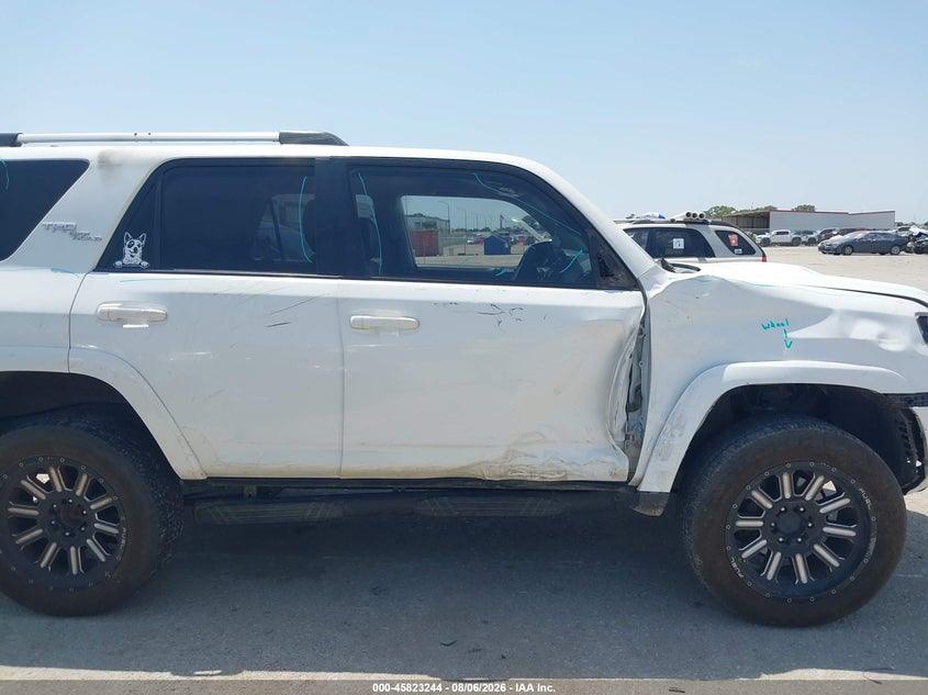 TOYOTA 4RUNNER - zdjęcie 13