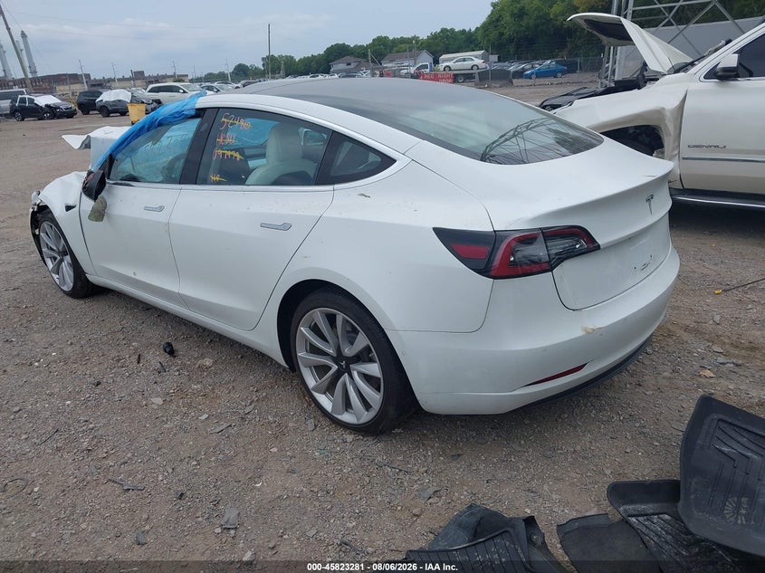 2018 TESLA MODEL 3 auction photo 3