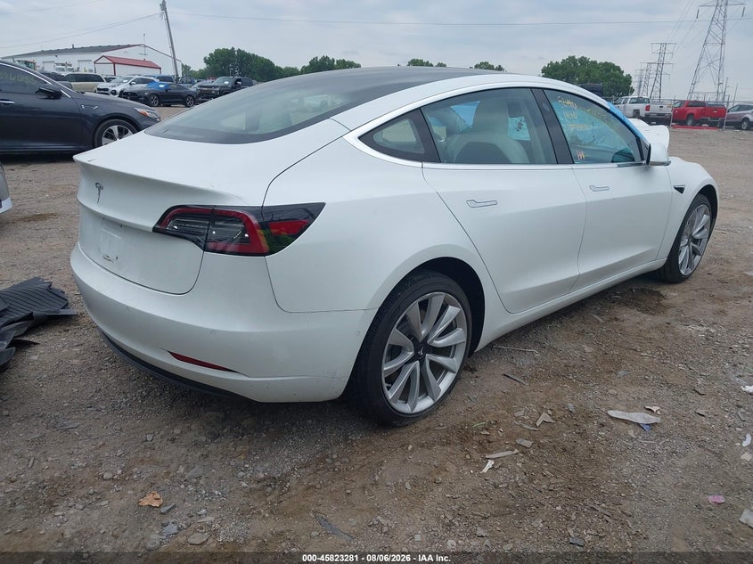2018 TESLA MODEL 3 auction photo 4