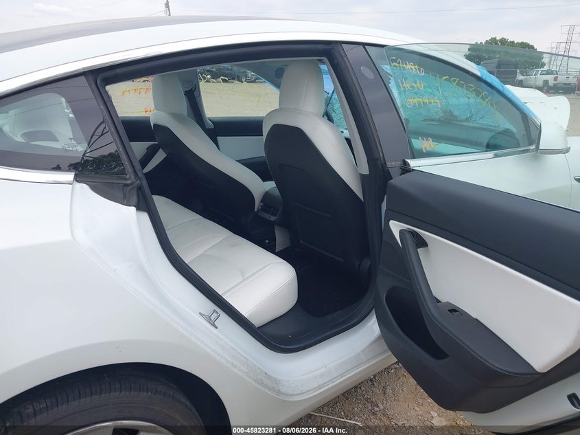 2018 TESLA MODEL 3 auction photo 8
