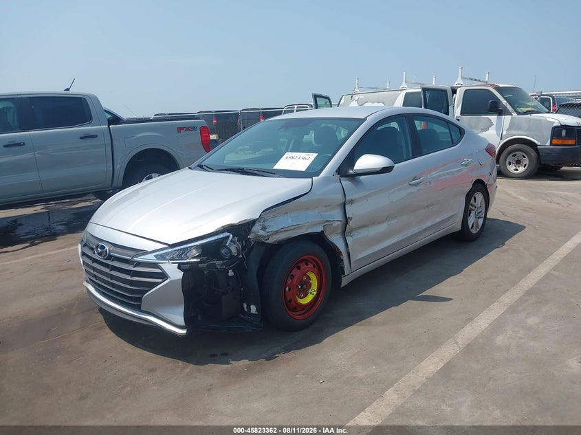 2019 HYUNDAI ELANTRA auction photo 2