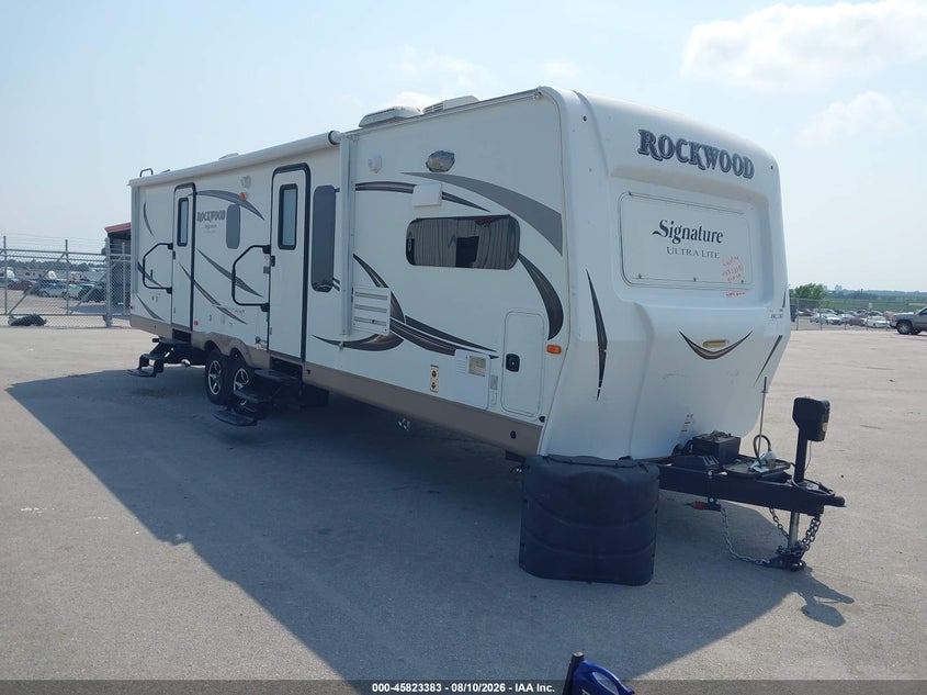 2017 ROCKWOOD SIGNATURE ULTRA LITE auction photo 1