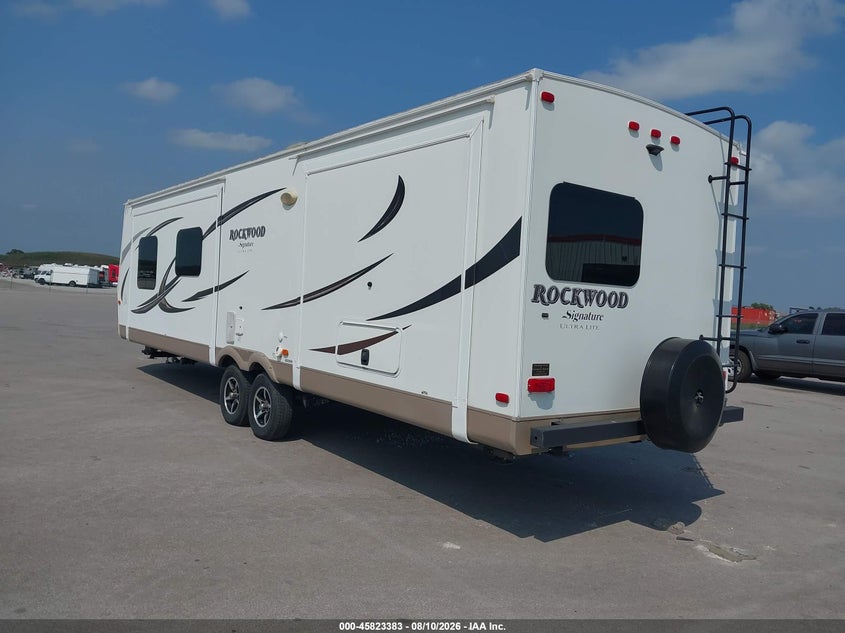2017 ROCKWOOD SIGNATURE ULTRA LITE auction photo 3