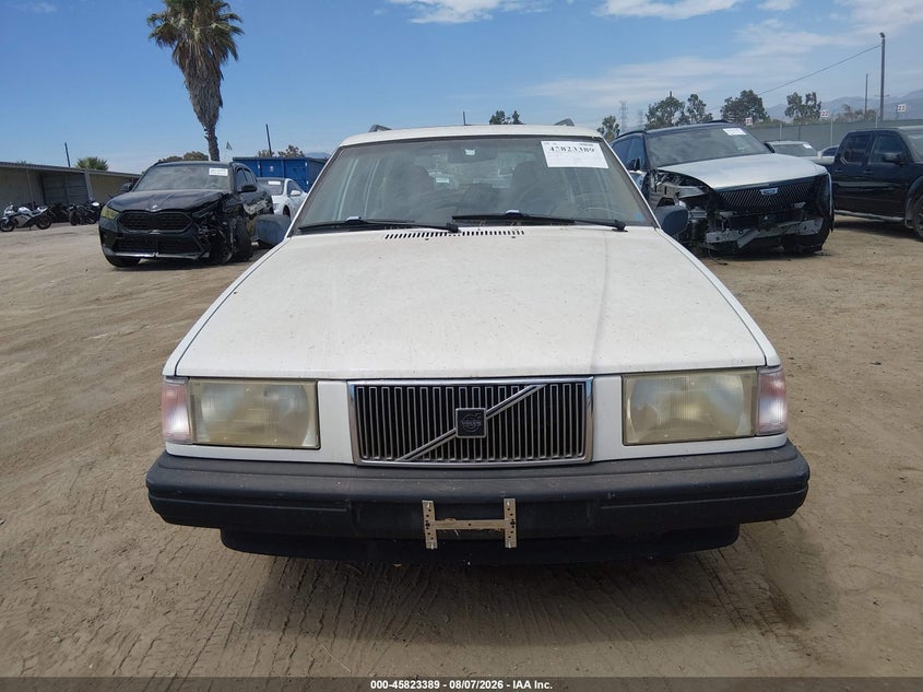 1995 VOLVO 940 auction photo 6
