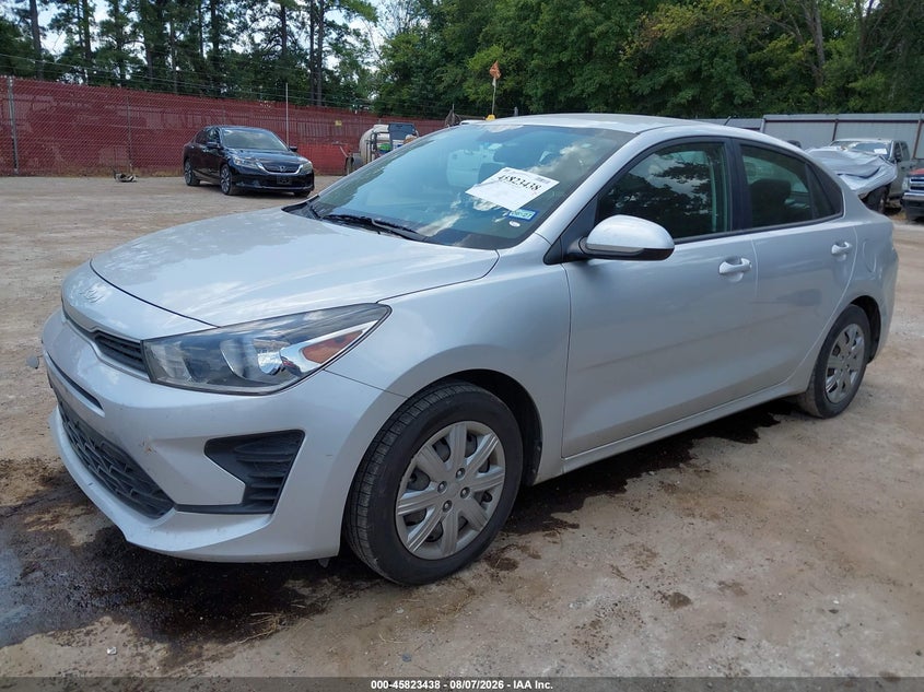 2022 KIA RIO auction photo 2