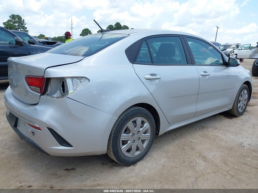 2022 KIA RIO auction photo 4