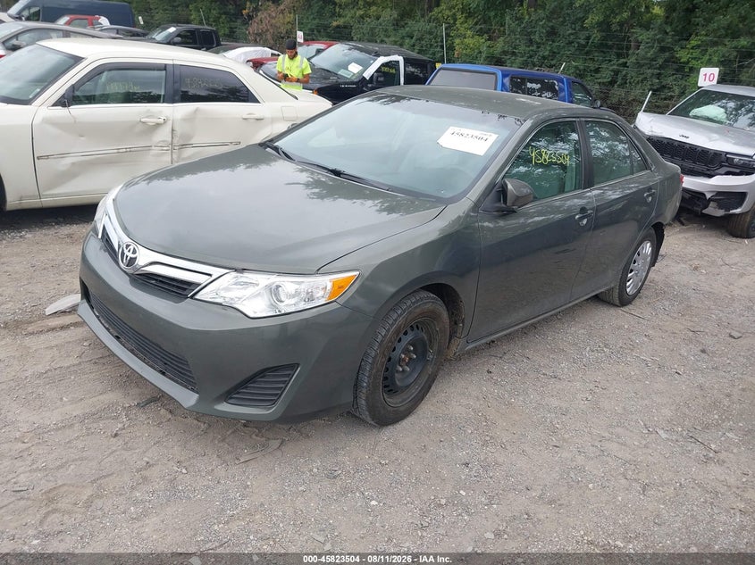 2014 Toyota Camry, Rear, IAAI, VIN 4T4BF1FK0ER425970 — photo 2