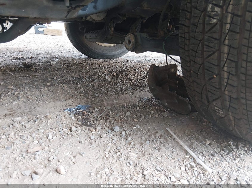 2017 TOYOTA TACOMA auction photo 6