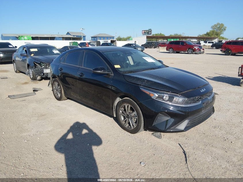 Vin: 3kpf24ad8re838052, lot: 46322445, kia forte lxs 2024 img_1