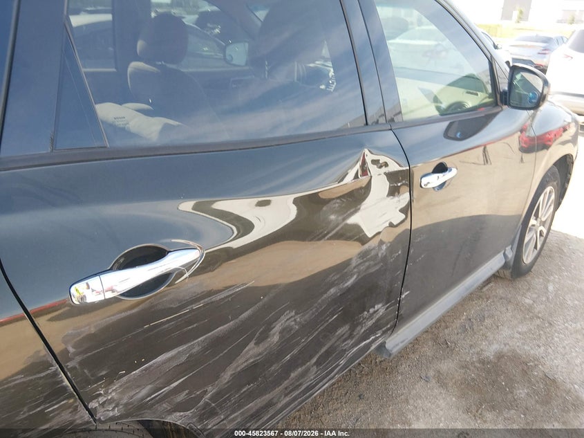 2016 NISSAN PATHFINDER auction photo 6