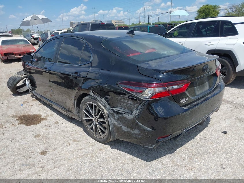 TOYOTA CAMRY - zdjęcie 3