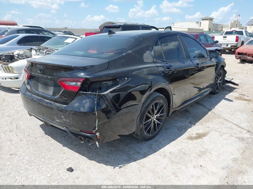 TOYOTA CAMRY - zdjęcie 4