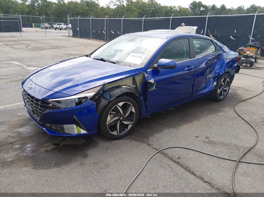 2022 HYUNDAI ELANTRA auction photo 2