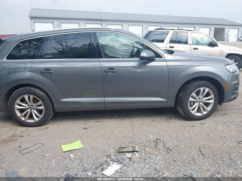 AUDI Q7 - zdjęcie 13